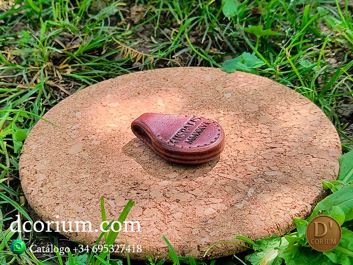 Llavero D´CORIUM marrón - Imagen 6