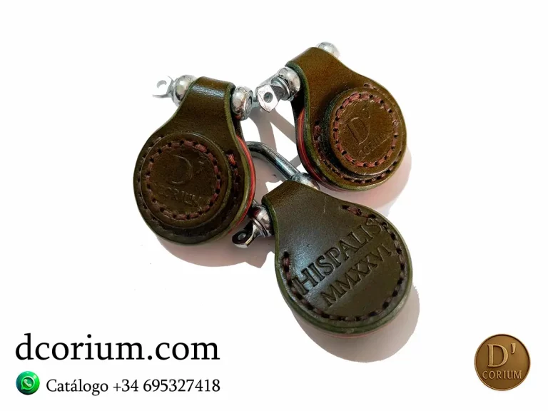 3 llaveros D´Corium color verde con la bandera de España